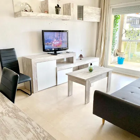 Modern In 50 M² + Pool Apartamento Salou