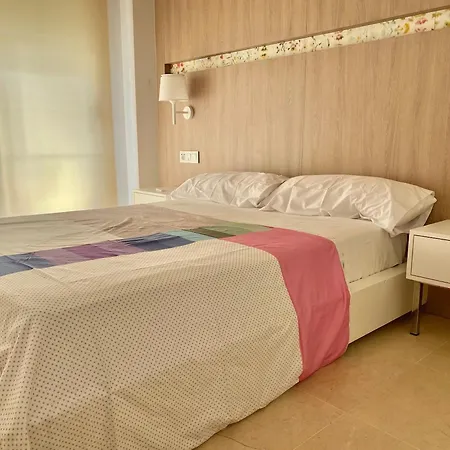 Modern Apartment: Poolside Retreat * Salou